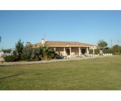 IMPRESIONANTE CHALET- FINCA RUSTICA CON 17.000 m2 DE PARCELA