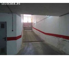 Plaza de garaje cerca de policía nacional
