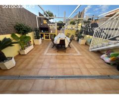 PRECIOSA CASA EN cALAFELL CON PISCINA PROPIA .