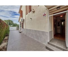 Casa Apareada en venta a 800 metros de la playa en Residencial Maritima.