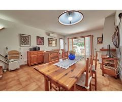 Casa Apareada en venta a 800 metros de la playa en Residencial Maritima.