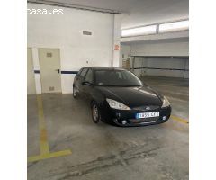 Plaza de parking con trastero