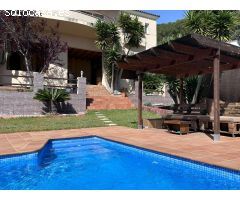 Espectacular casa en una planta y con piscina