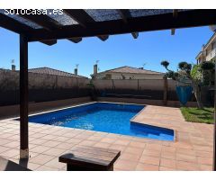 Espectacular casa en una planta y con piscina