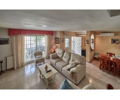 CASA PAREADA EN CUNIT