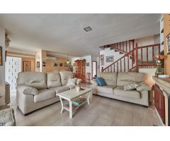 CASA PAREADA EN CUNIT