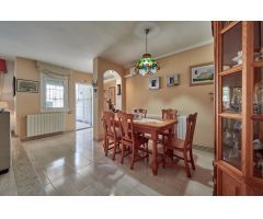 CASA PAREADA EN CUNIT