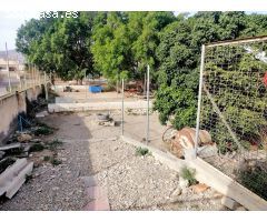 VENTA DE TERRENO EN PECHINA CON NEGOCIO EN FUNCIONAMIENTO