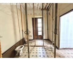 Chalet independiente a la venta en pleno centro.