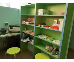 SE ALQUILA LOCAL CON TODO EL ACONDICIONADO PARA TIENDA O OFICINA,