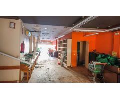 Local comercial único en alquiler en zona comercial de Olesa de Montserrat