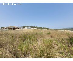 Terreno edificable con proyecto y permiso de obra vigente en Sant Esteve Sesrovires