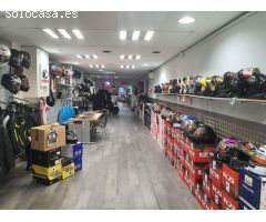 TALLER DE MOTOS CON TIENDA EN TRASPASO EN BARCELONA