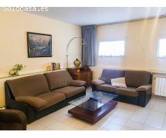 Casa a la venta en El Papiol con espectaculares vistas despejadas