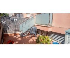 Planta baja en venta con terraza, patio, piscina y parking en El Francàs (El Vendrell)