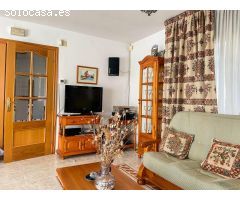 Encantadora casa en venta en la tranquila urbanización Can Vinyals, Esparreguera