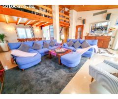 EXCLUSIVA CASA INDEPENDIENTE CON ASCENSOR, PISCINA Y DOS PARCELAS OLESA DE MONTSERRAT, ZONA DAINA