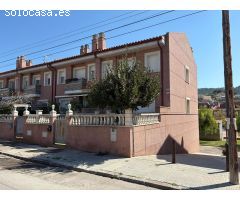 VIVENDA ADOSADA EN VENTA