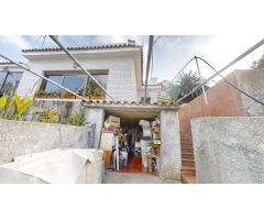 ESPECTACULAR CHALET CON PISCINA