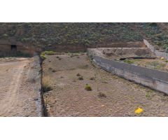 FINCA EN VENTA CON 4 CONSTRUCCIONES EN JINAMAR TELDE