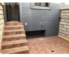 Medano Adosado 2 terrazas 3 habitaciones, 2 baños en urbanizacion decalidad