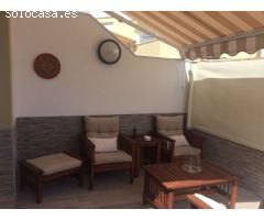 Adeje. el madroñal casa adosada con vista a la piscina con plaza de garaje cerrada
