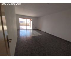 Llano Camello. Adosado 3 habitaciones, 2 terraza, jardina  y 2 plazas garaje