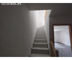 Llano Camello. Adosado 3 habitaciones, 2 terraza, jardina  y 2 plazas garaje