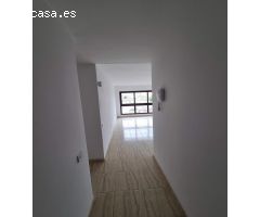 San Isidro. Piso .3 habitaciones ,2 baños, balcon ascensor