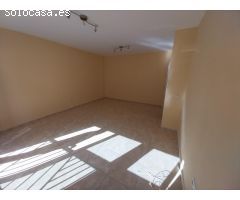 El Sobradillo: Piso 3 habitaciones, 2 baños, garaje trastero. No necesita mejoras