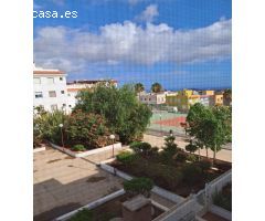 Parque La Reina.. Piso 3 habitaciones, 2 baños, balcon, garaje, trastero, solan