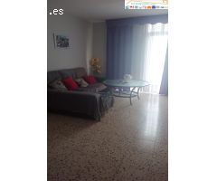 Fraile. Piso 4 habitaciones, 2 balcones, salon comedor, 1 baño.