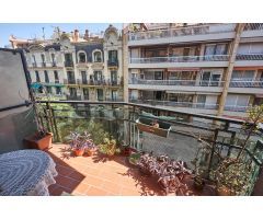 VIVIENDA EN CALLE ROCAFORT CON GRAN VIA