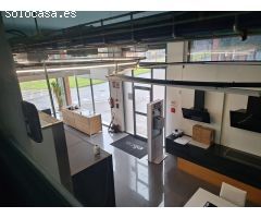 ¡OPORTUNIDAD DE INVERSIÓN! BUENA RENTABILIDAD - LOCAL CON INQUILINOS CONSOLIDADOS EN SANT JUST