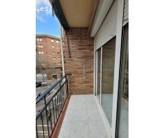 PISO DE 4 HABITACIONES EN SAGRADA FAMILIA