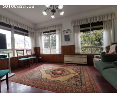 Casa independiente en gran parcela urbana