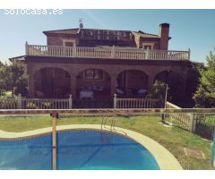 CHALET URBANIZACION AGUACAMPADA