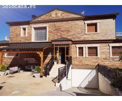 CHALET URBANIZACION AGUACAMPADA