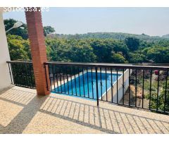 casa de campo con aguacates en almayate