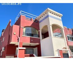 Apartamento en planta alta esquina situado en Los Altos de Orihuela Costa 2 dormitorios en perfectas