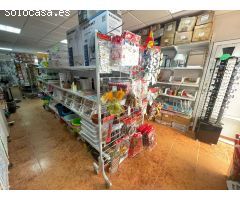 Bonita tienda y apartamento situado en Torrevieja