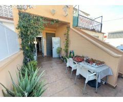Bonita tienda y apartamento situado en Torrevieja