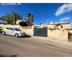 Chalet adosado con piscina privada