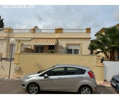 Bungalow de 2 dormitorios, 1 baño y piscina comunitaria en playa flamenca , Orihuela costa