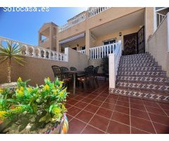 Hermosa casa adosada de 2 dormitorios y 2 baños en Punta Prima