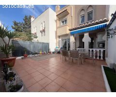Encantadora casa de 3 dormitorios a pocos pasos de la playa de La Zenia