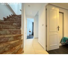 Increíble dúplex de 3 dormitorios y 2 baños con vistas al mar