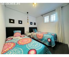 Increíble dúplex de 3 dormitorios y 2 baños con vistas al mar