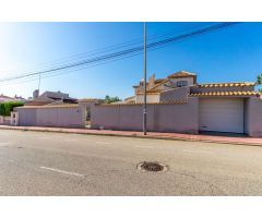 Villa  de lujo única en Las Chismosas ( Orihuela Costa )