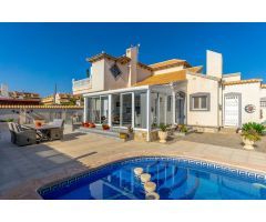 Villa  de lujo única en Las Chismosas ( Orihuela Costa )